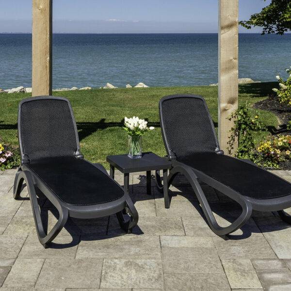 Шезлонг-лежак пластиковый Alfa антрацит 1700-1945х710х850 мм