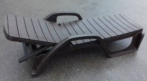 Шезлонг пластиковый Амстердам (шоколад)