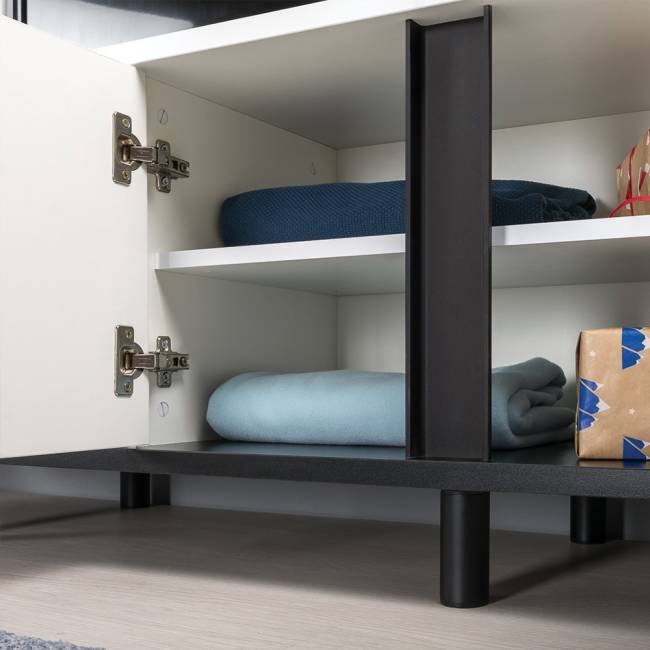 Кровать 1600 с ТВ-тумбой и шкафом с зеркалами Валенсия цвет белый шагрень/чёрный Кровать 1600 с ТВ-тумбой и шкафом с зеркалами Валенсия цвет белый шагрень/чёрный