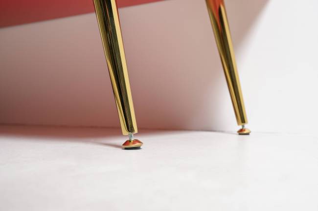 Комод-тумба Кармин 16.230.03 цвет красный/белый, фасады с рисунком Бразильские домики Комод-тумба Кармин 16.230.03 цвет красный/белый, фасады с рисунком Бразильские домики